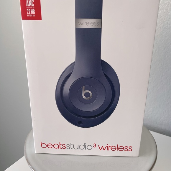 Navy Blue Beats Studio 3 Wireless - Picture 3 of 4